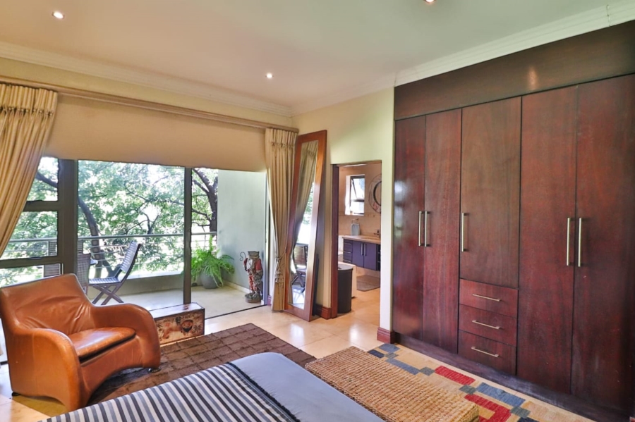 5 Bedroom Property for Sale in Waterkloof Ridge Gauteng