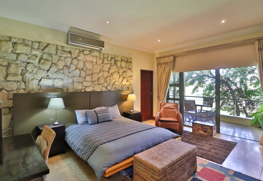 5 Bedroom Property for Sale in Waterkloof Ridge Gauteng