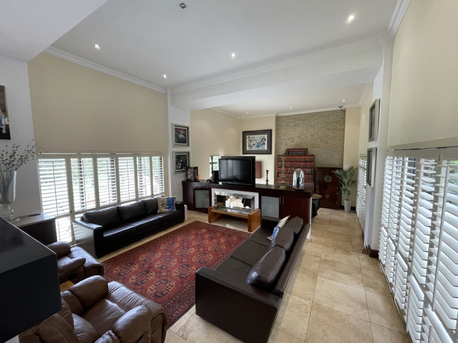 5 Bedroom Property for Sale in Waterkloof Ridge Gauteng
