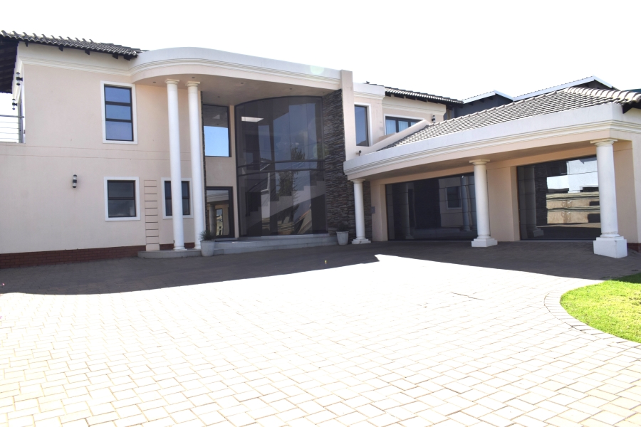4 Bedroom Property for Sale in Helderwyk Gauteng