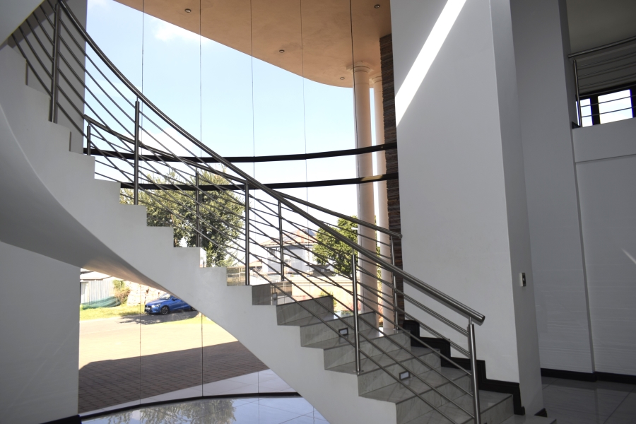 4 Bedroom Property for Sale in Helderwyk Gauteng