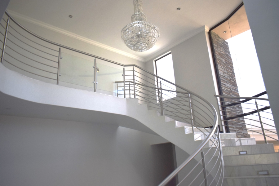 4 Bedroom Property for Sale in Helderwyk Gauteng