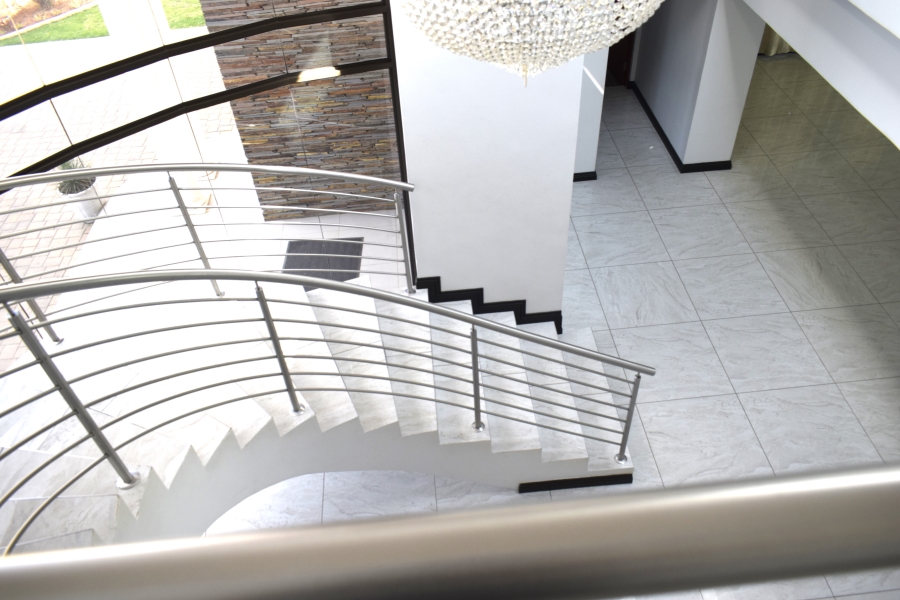 4 Bedroom Property for Sale in Helderwyk Gauteng