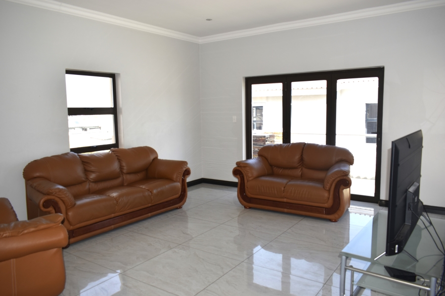 4 Bedroom Property for Sale in Helderwyk Gauteng