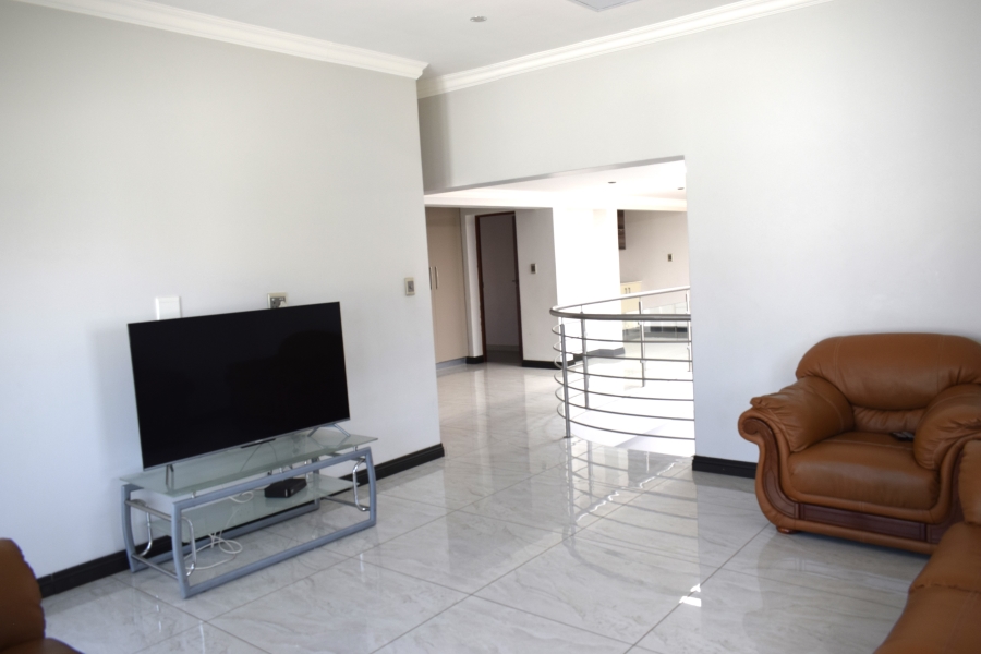 4 Bedroom Property for Sale in Helderwyk Gauteng