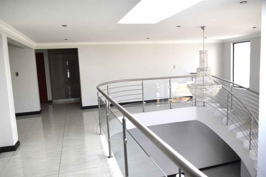 4 Bedroom Property for Sale in Helderwyk Gauteng