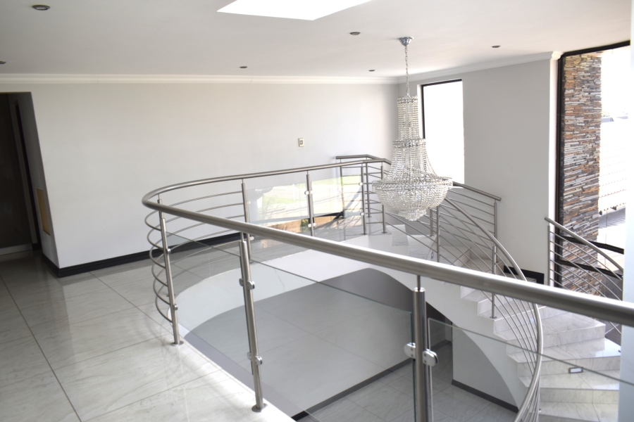 4 Bedroom Property for Sale in Helderwyk Gauteng