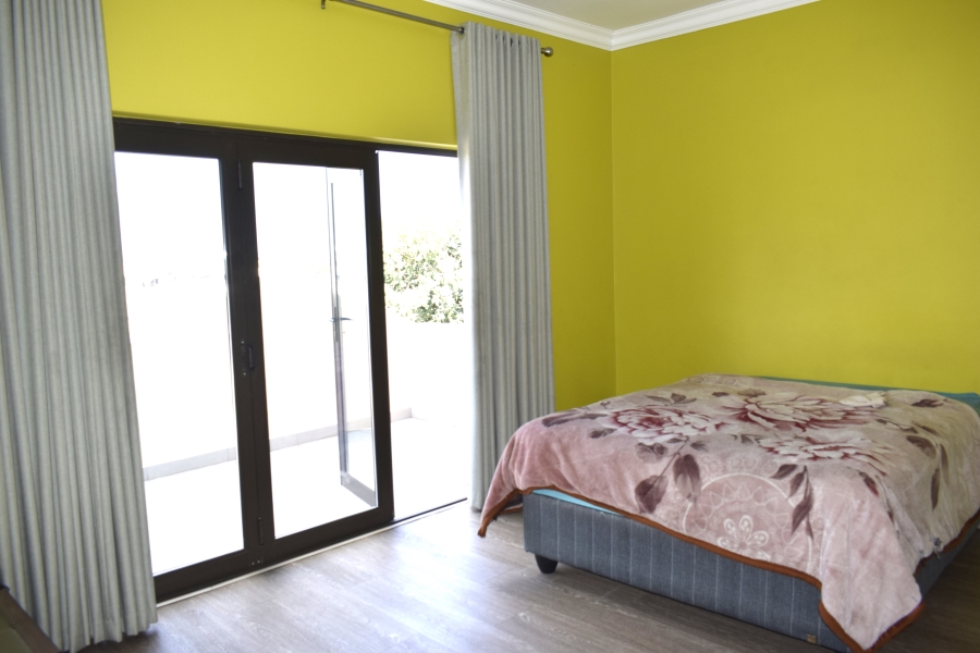 4 Bedroom Property for Sale in Helderwyk Gauteng