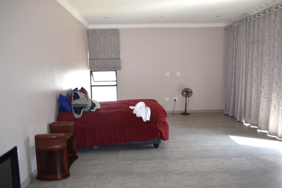 4 Bedroom Property for Sale in Helderwyk Gauteng