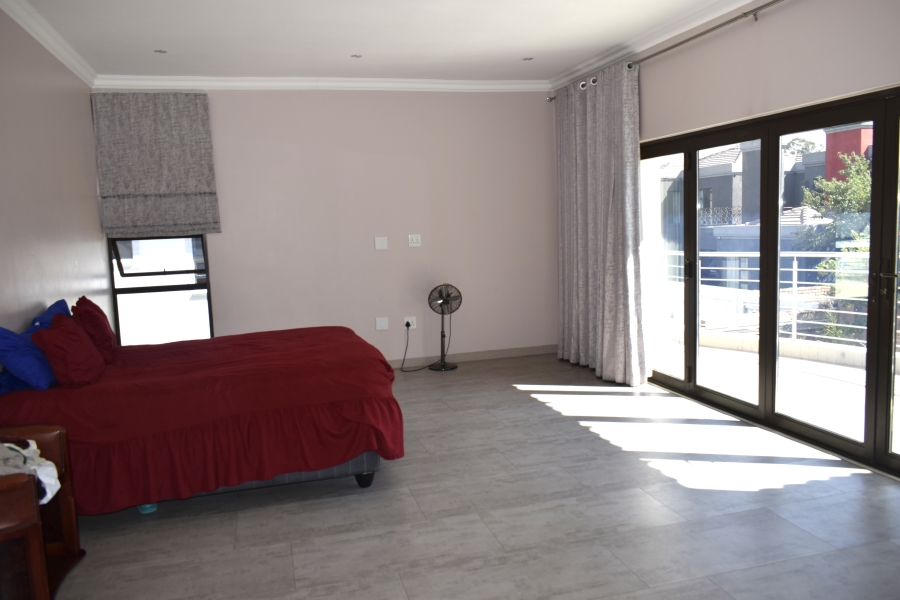 4 Bedroom Property for Sale in Helderwyk Gauteng