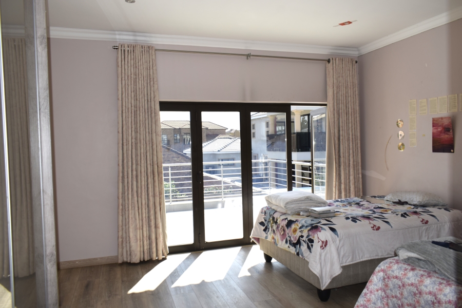 4 Bedroom Property for Sale in Helderwyk Gauteng