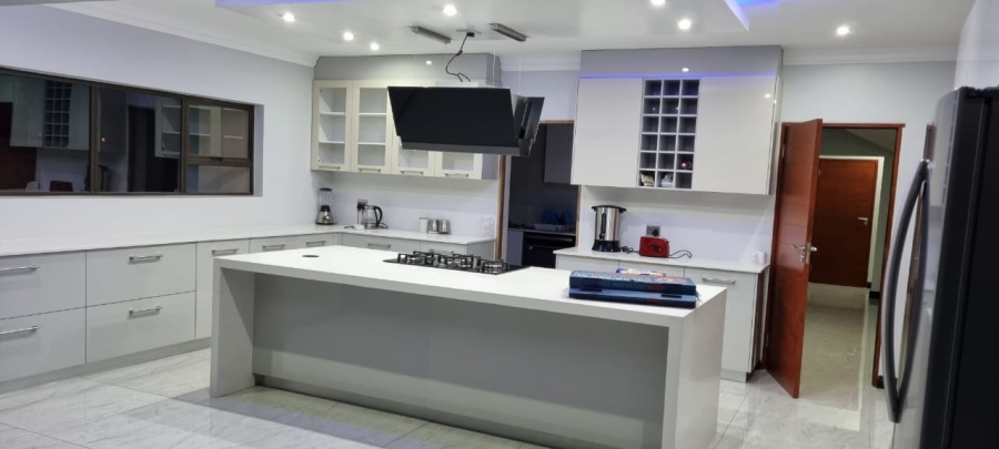 4 Bedroom Property for Sale in Helderwyk Gauteng