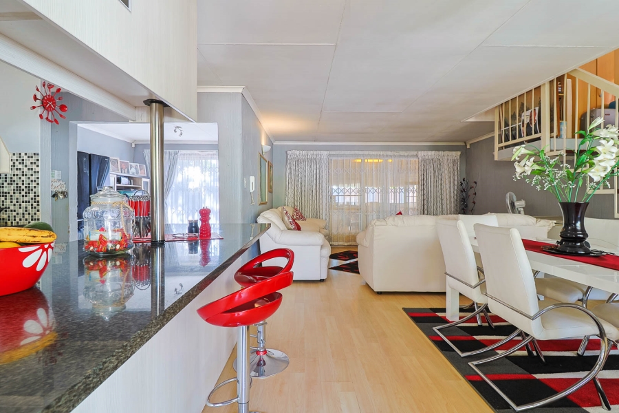 4 Bedroom Property for Sale in Highbury Gauteng