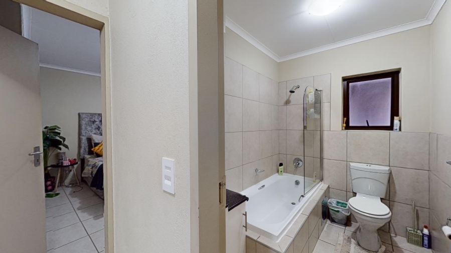 2 Bedroom Property for Sale in Brentwood Gauteng