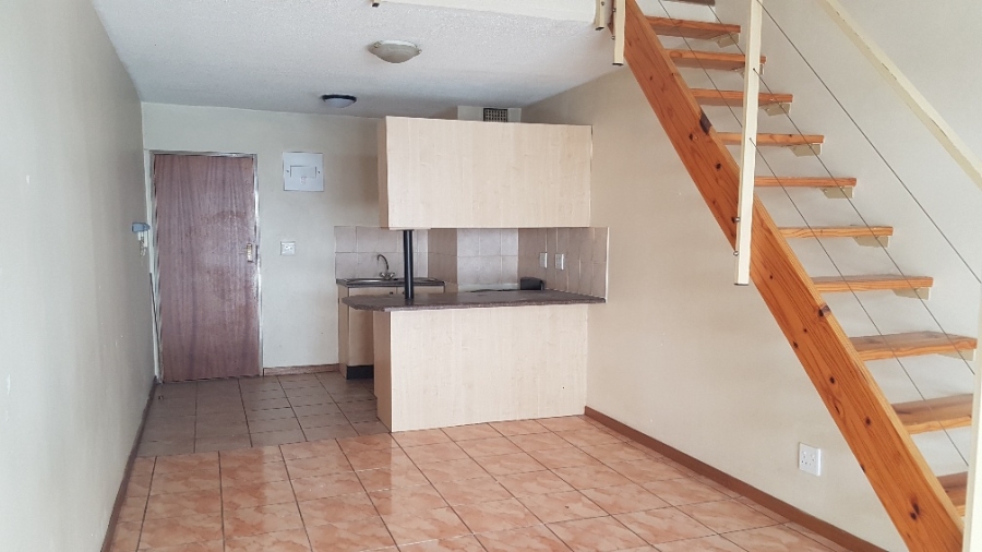 1 Bedroom Property for Sale in Hillcrest Gauteng