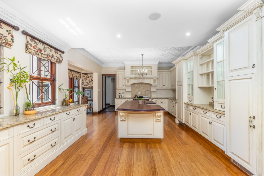 7 Bedroom Property for Sale in Chartwell Gauteng