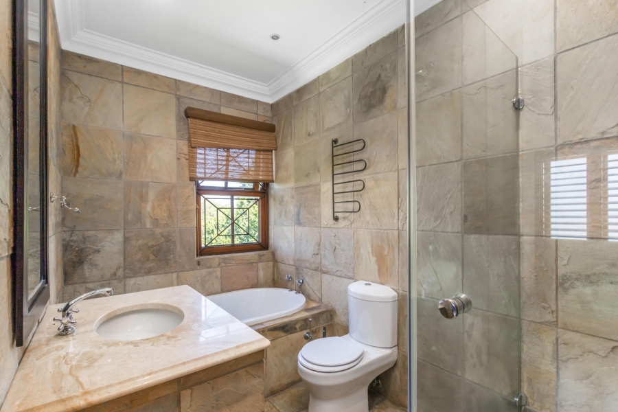 7 Bedroom Property for Sale in Chartwell Gauteng