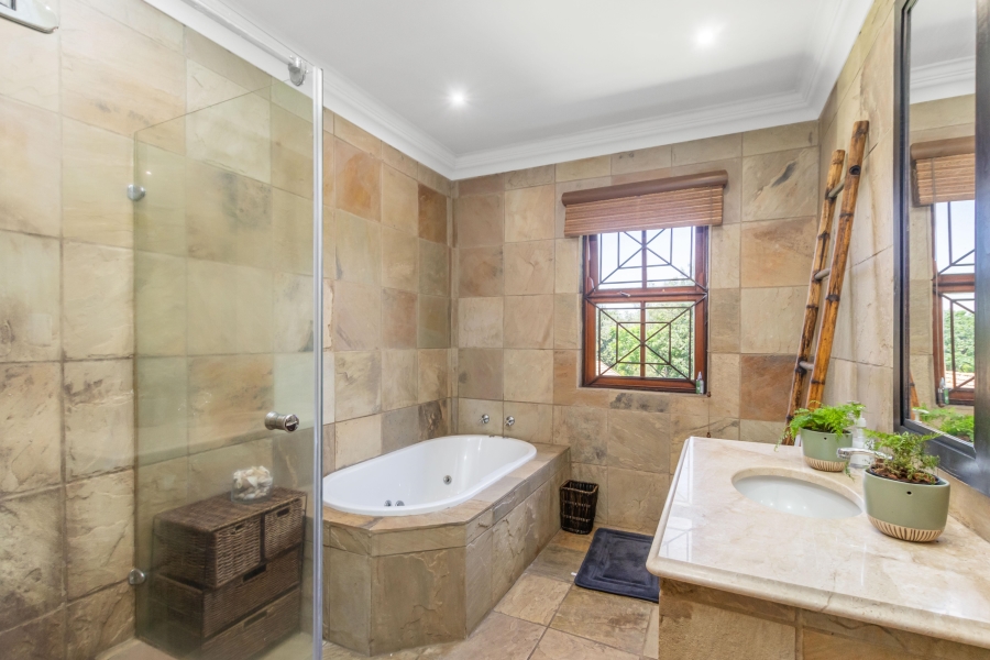 7 Bedroom Property for Sale in Chartwell Gauteng