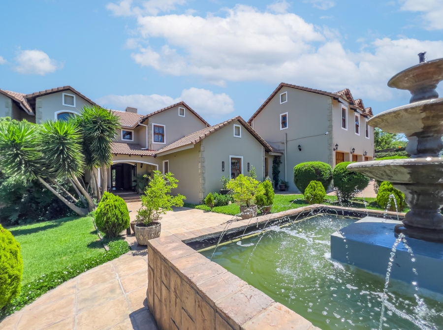 7 Bedroom Property for Sale in Chartwell Gauteng