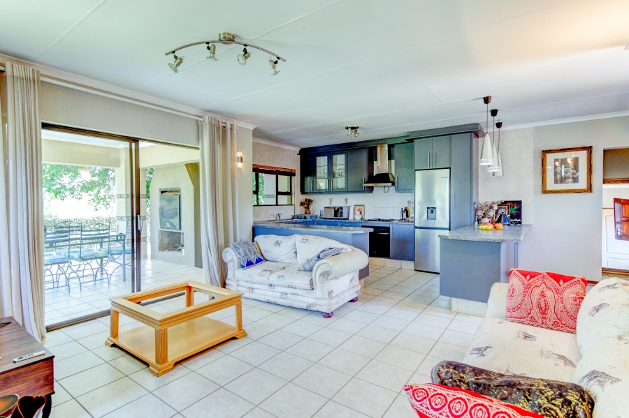 To Let 2 Bedroom Property for Rent in Saddlebrook Estate Gauteng