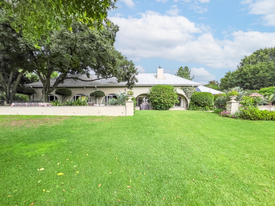 4 Bedroom Property for Sale in Chartwell Gauteng