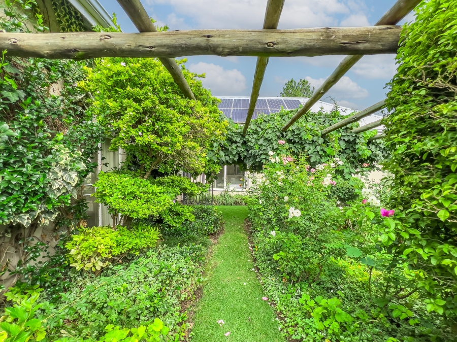 4 Bedroom Property for Sale in Chartwell Gauteng