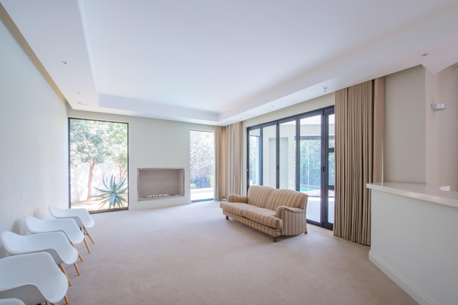 5 Bedroom Property for Sale in Sandhurst Gauteng
