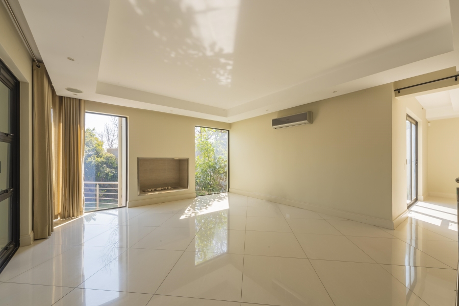 5 Bedroom Property for Sale in Sandhurst Gauteng