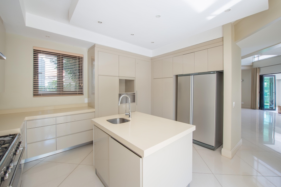 5 Bedroom Property for Sale in Sandhurst Gauteng