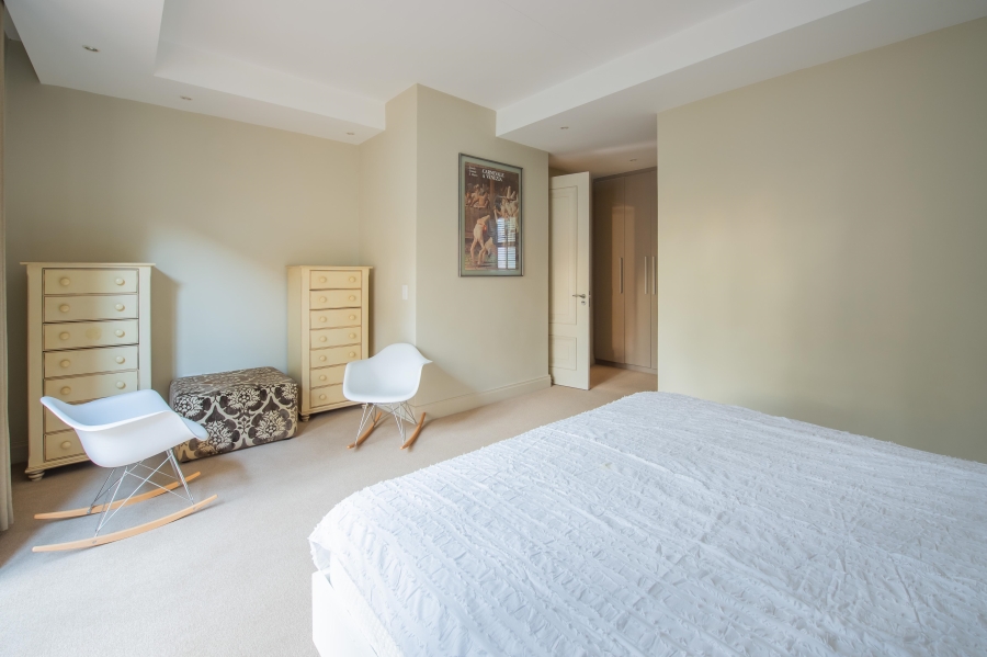 5 Bedroom Property for Sale in Sandhurst Gauteng