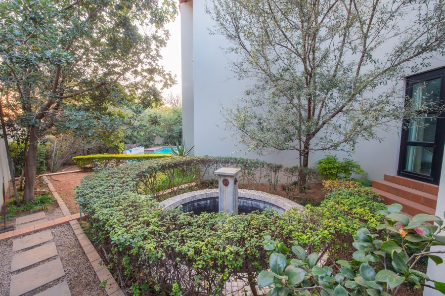 5 Bedroom Property for Sale in Sandhurst Gauteng