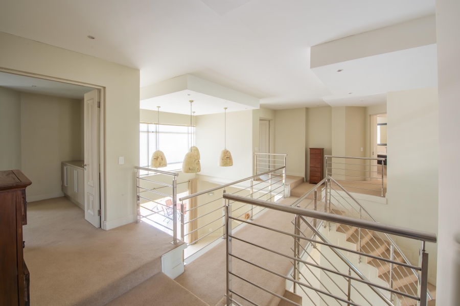 5 Bedroom Property for Sale in Sandhurst Gauteng