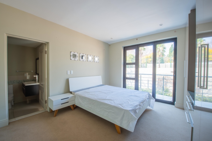 5 Bedroom Property for Sale in Sandhurst Gauteng