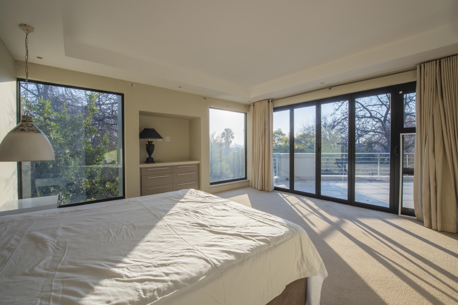 5 Bedroom Property for Sale in Sandhurst Gauteng