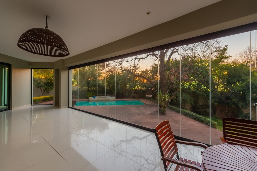 5 Bedroom Property for Sale in Sandhurst Gauteng