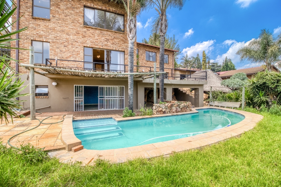 3 Bedroom Property for Sale in Bedfordview Gauteng