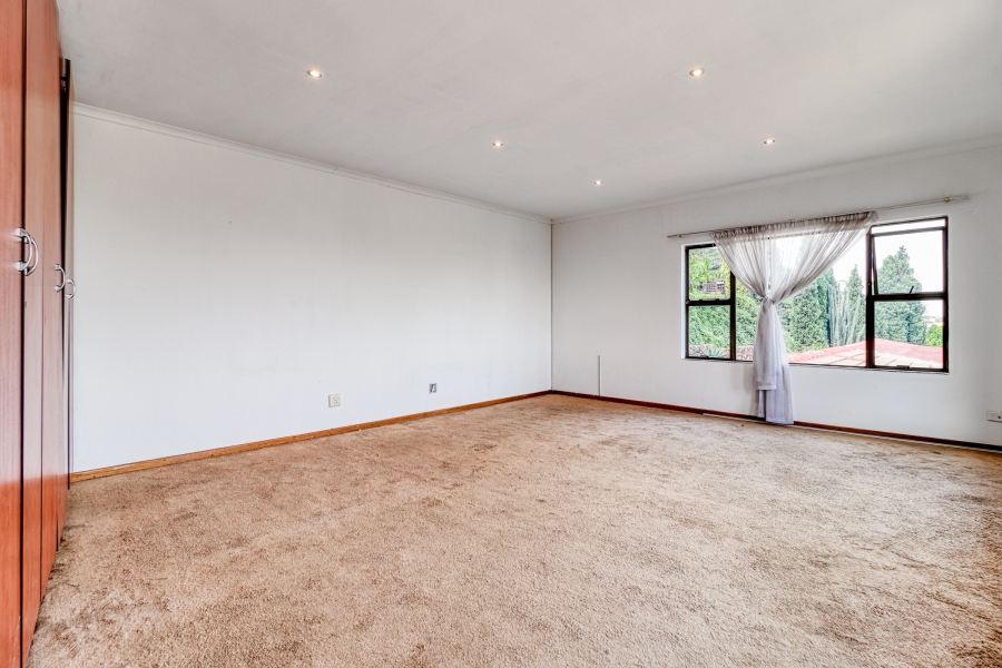 3 Bedroom Property for Sale in Bedfordview Gauteng