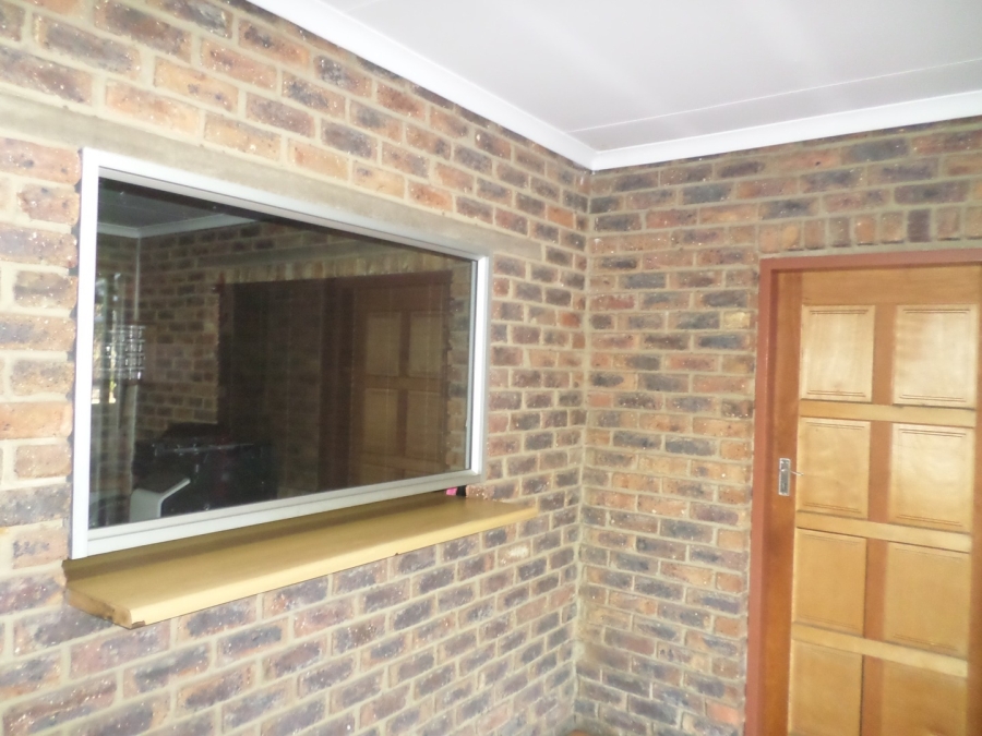 Commercial Property for Sale in Sybrand Van Niekerk Park Gauteng