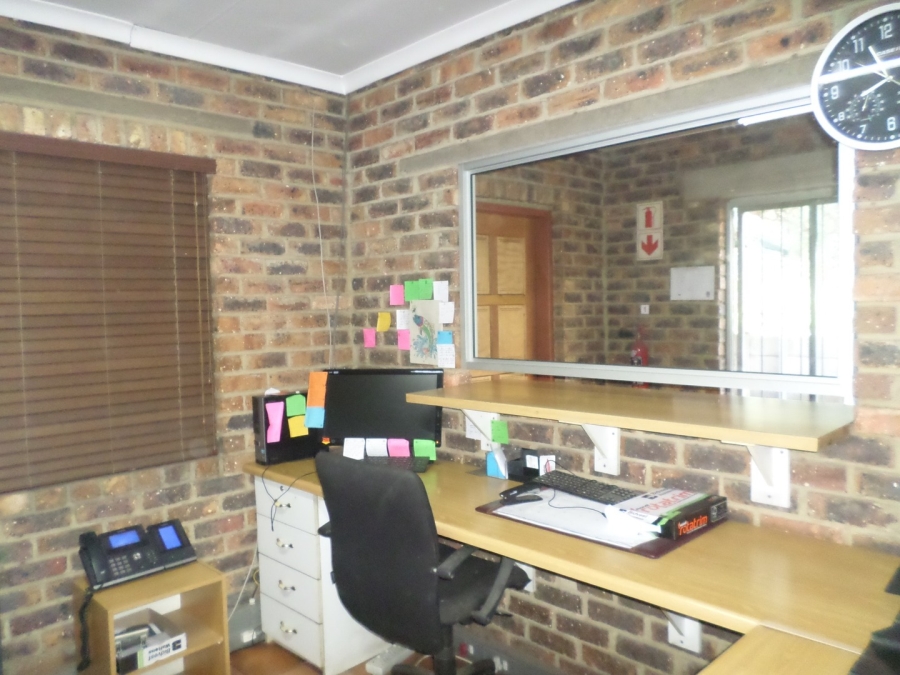 Commercial Property for Sale in Sybrand Van Niekerk Park Gauteng