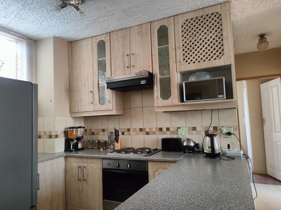 2 Bedroom Property for Sale in Silverton Gauteng