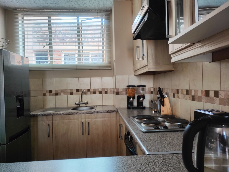 2 Bedroom Property for Sale in Silverton Gauteng