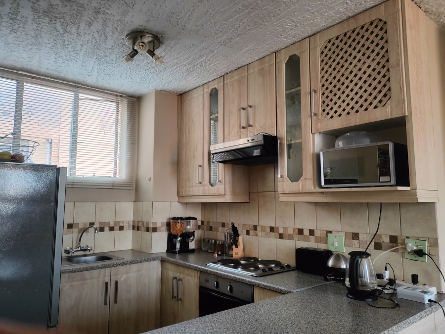 2 Bedroom Property for Sale in Silverton Gauteng