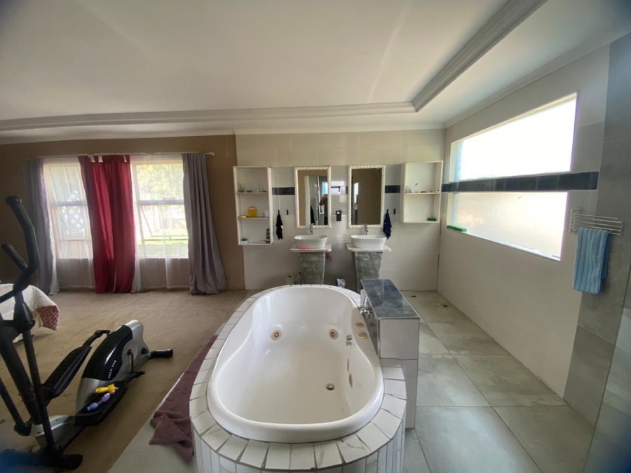 4 Bedroom Property for Sale in Riversdale Gauteng