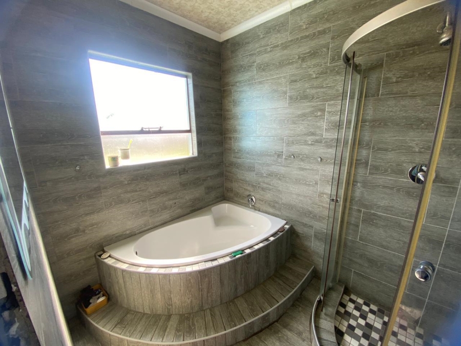 4 Bedroom Property for Sale in Riversdale Gauteng