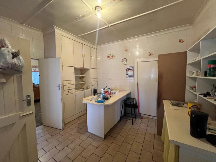 4 Bedroom Property for Sale in South Crest Gauteng