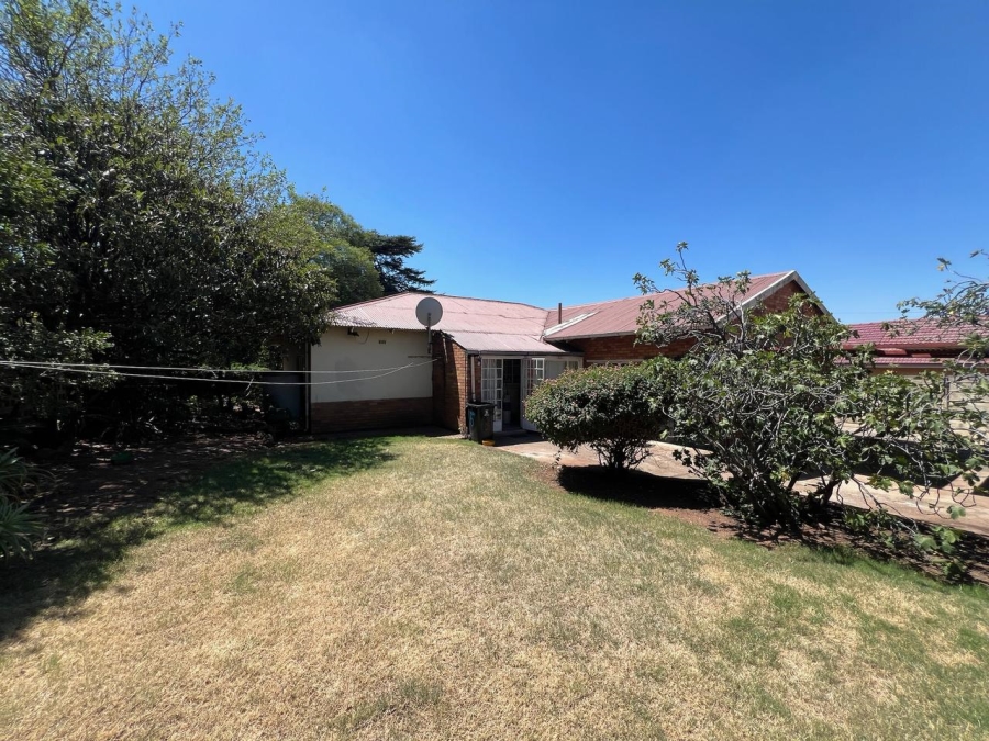 4 Bedroom Property for Sale in South Crest Gauteng