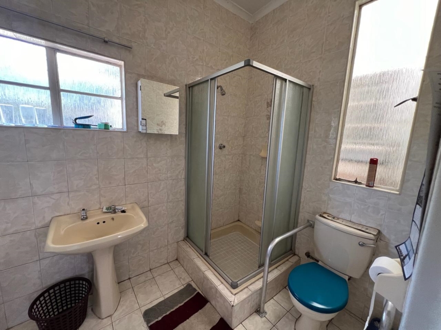 4 Bedroom Property for Sale in South Crest Gauteng