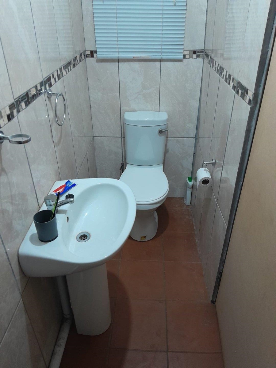 5 Bedroom Property for Sale in Vanderbijlpark CE 2 Gauteng