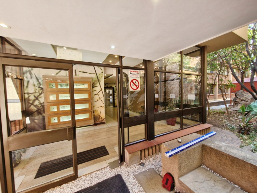 To Let commercial Property for Rent in Houghton Estate Gauteng