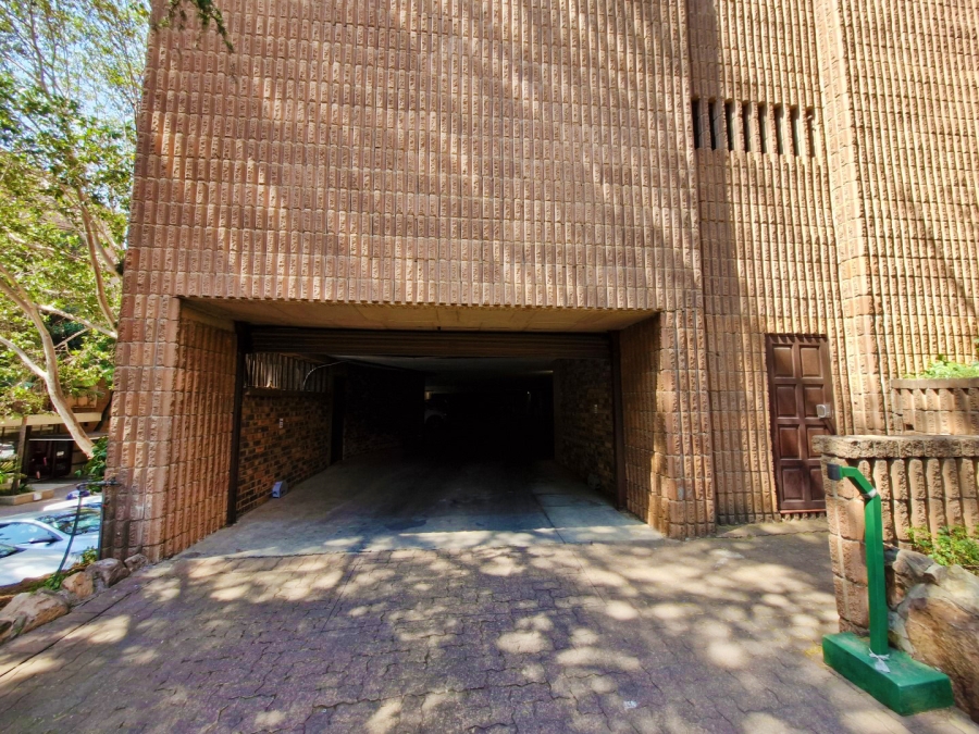 To Let commercial Property for Rent in Houghton Estate Gauteng